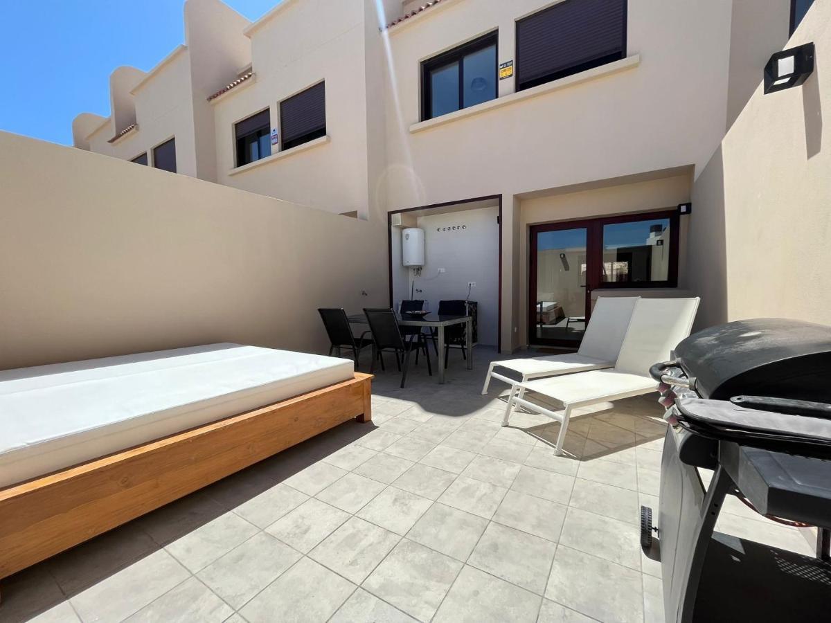Chalet Adosado El Medano Exterior photo